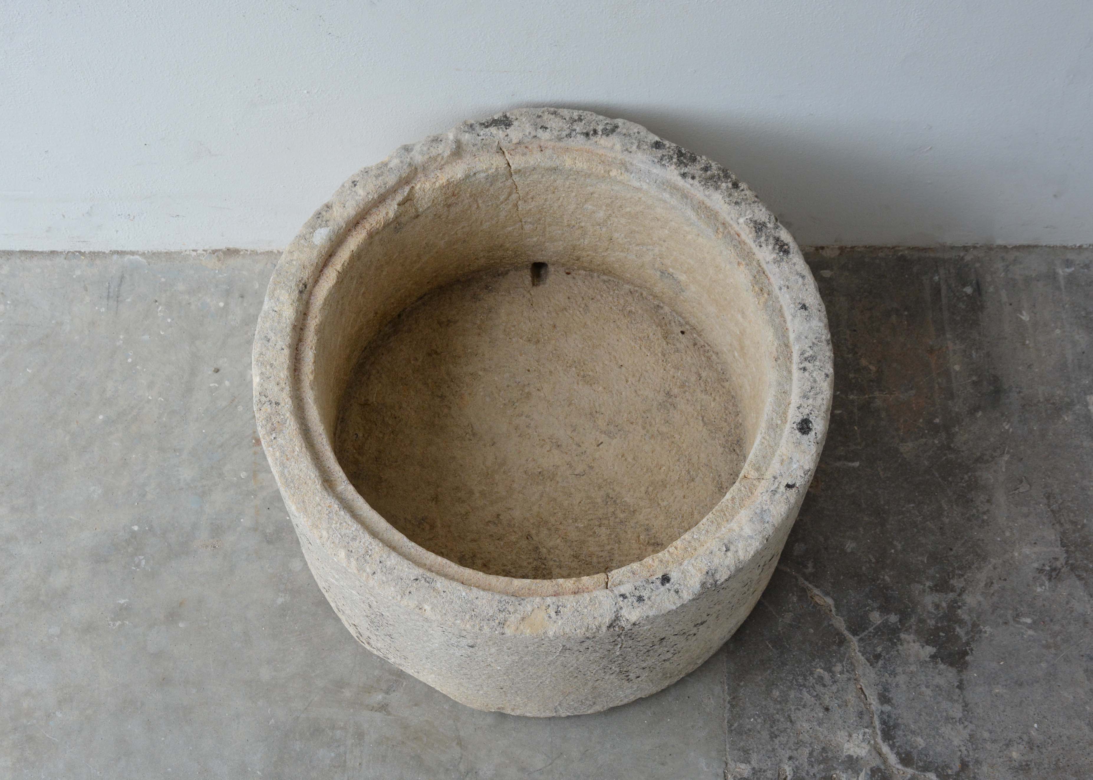Round Bac - image 4